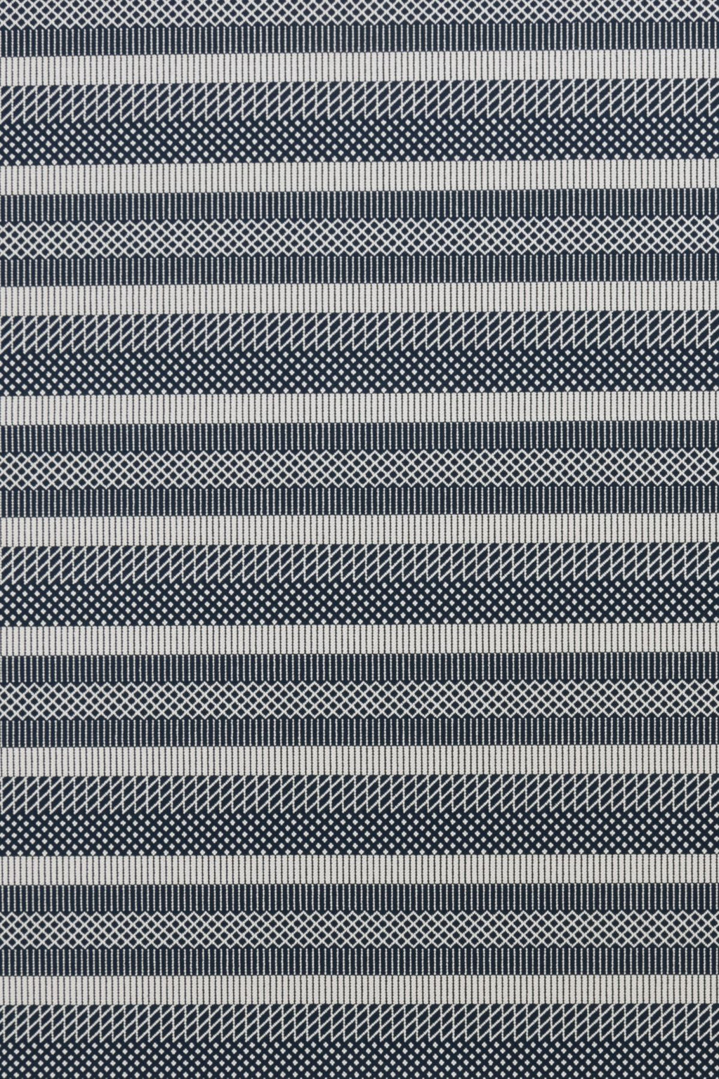T01008903