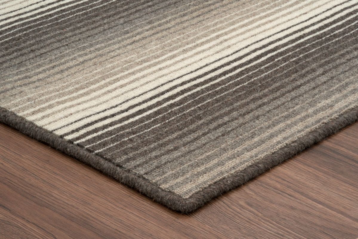 T01010643_SAMPLE